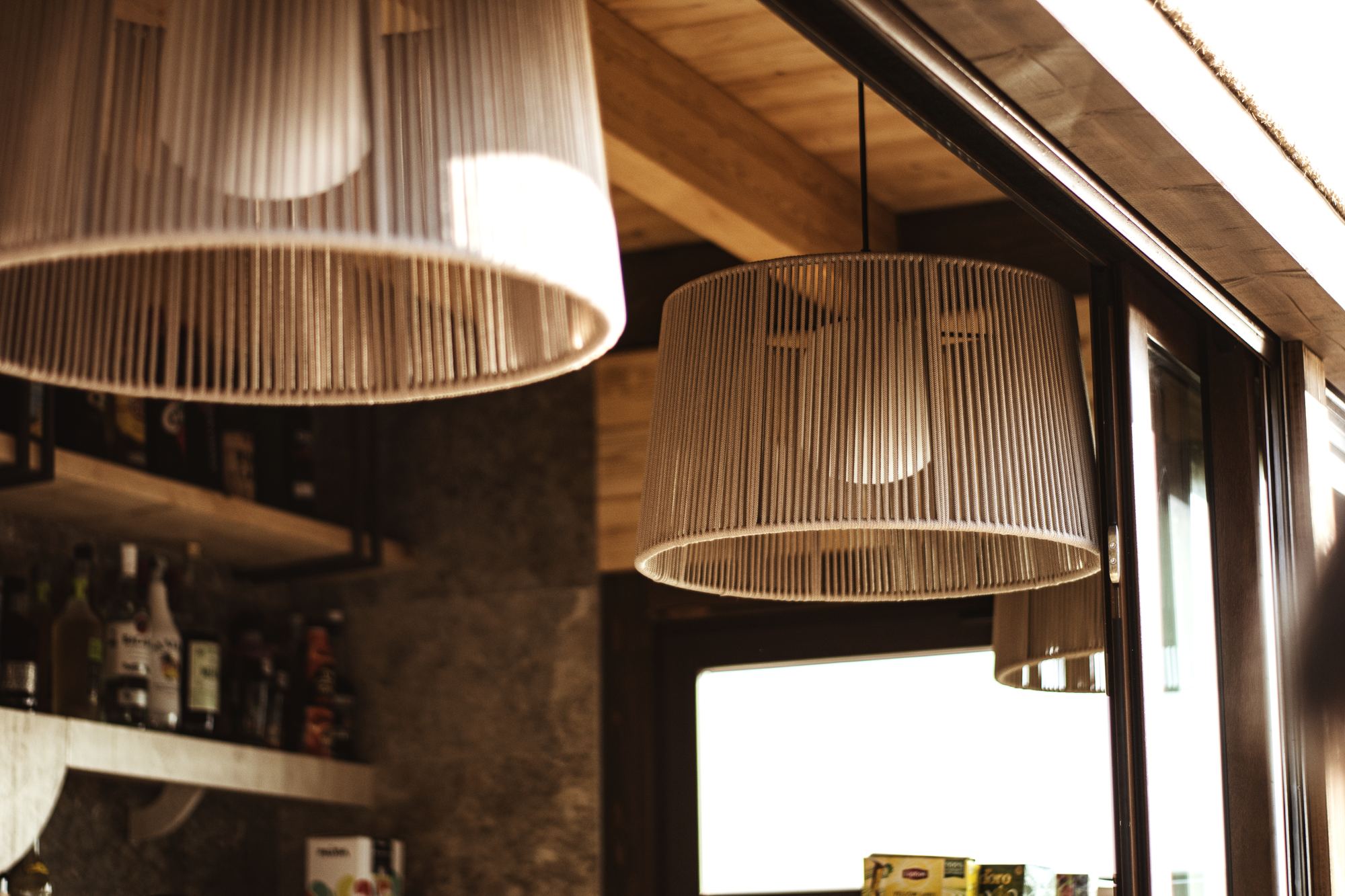 Il bancone del Kyma Beach Bar